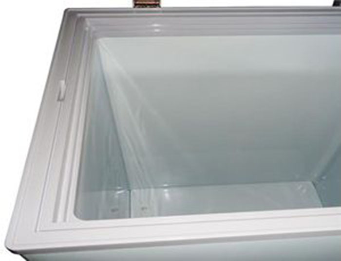 Thành tủ phẳng được làm từ nhựa ABS cao cấp, dễ dàng vệ sinh với lỗ xã đông